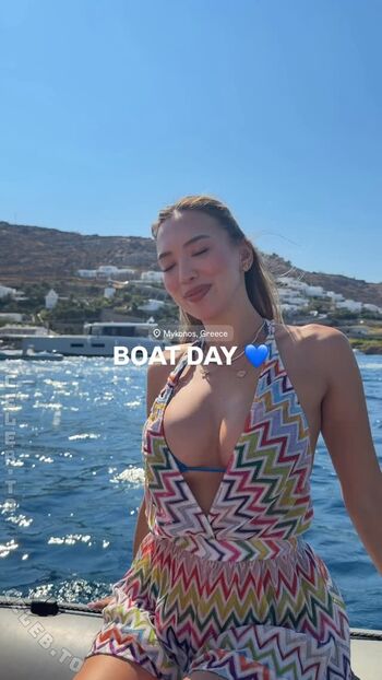 Full leaked Adorable caro  page private onlyfans photo