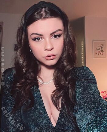 Full leaked Alltimeleah private onlyfans photo
