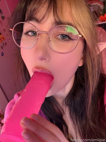 Full leaked Amiipie page private onlyfans photo