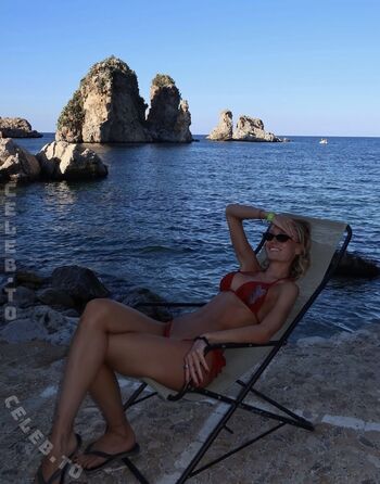 Full leaked Annaauroraegger private onlyfans photo
