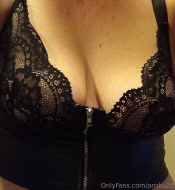 Full leaked Ansku private onlyfans photo