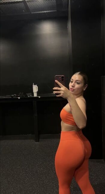 Full leaked Arigxnzalez private onlyfans photo