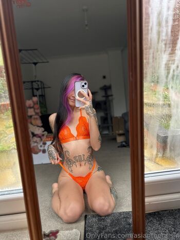 Full leaked Asiantheraisin private onlyfans photo