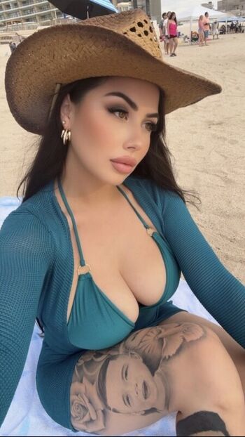 Celina.b6