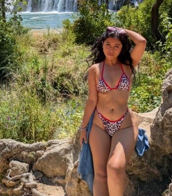 Full leaked Chiphilary blog page private onlyfans photo