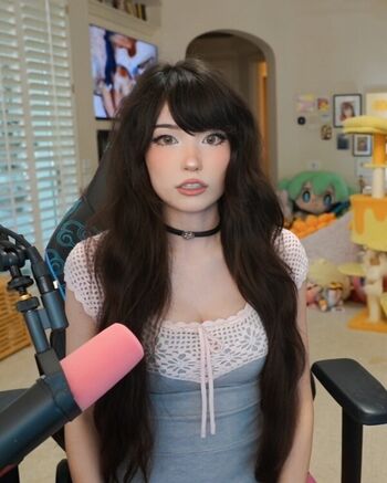 Full leaked Emiru private onlyfans photo