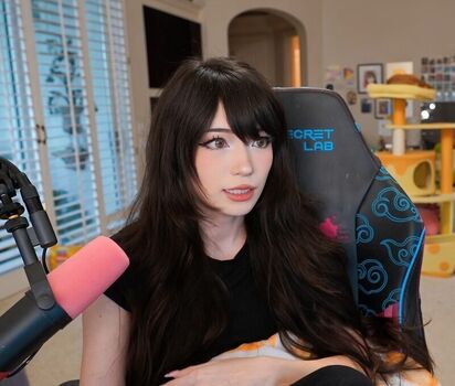 Full leaked Emiru private onlyfans photo