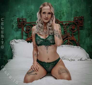Full leaked Fabienne hlle private onlyfans photo