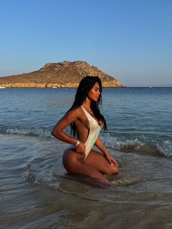 Full leaked Gallienne nabila private onlyfans photo