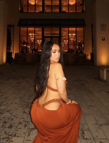 Full leaked Julianarmah private onlyfans photo