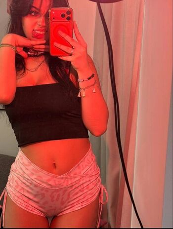 Full leaked Justholly private onlyfans photo