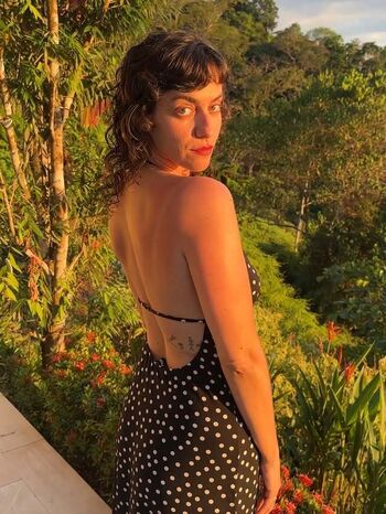 Full leaked Justine lossa page private onlyfans photo