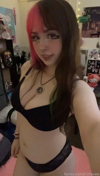 Full leaked Kttyvee private onlyfans photo