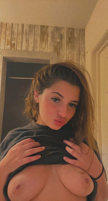 Full leaked Kae angel private onlyfans photo