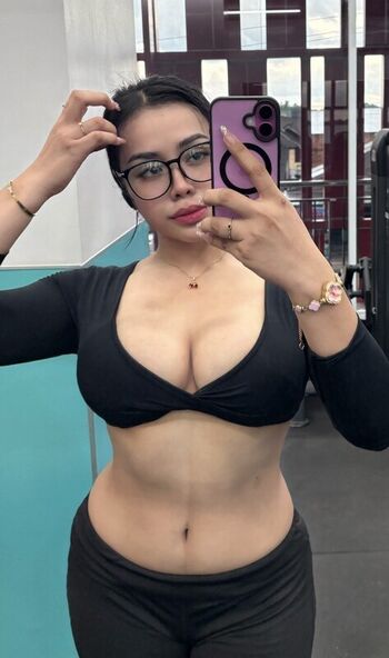 Full leaked Kumachi perona private onlyfans photo