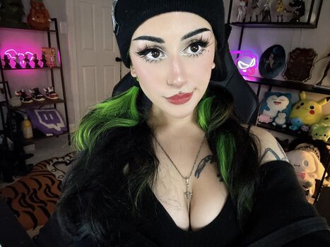 Full leaked Lilbatty page private onlyfans photo