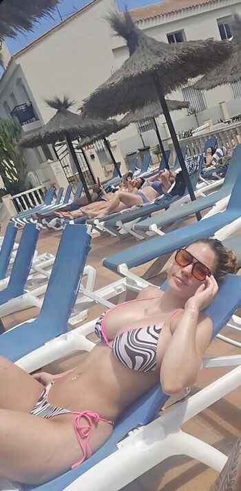 Full leaked Lucyy moss private onlyfans photo