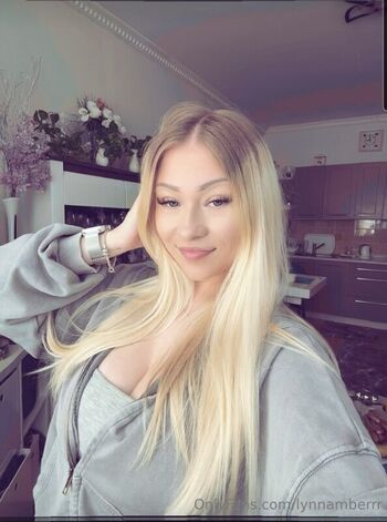 Lynnamberrr Amber