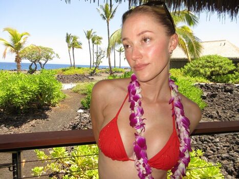 Full leaked Maika monroe private onlyfans photo
