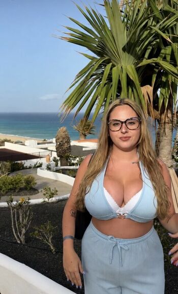 Full leaked Mireiamerino private onlyfans photo