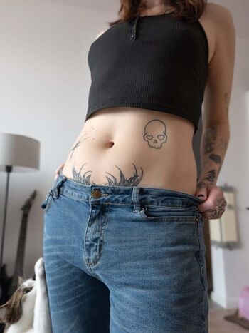 Full leaked Annabelle skye/ private onlyfans photo