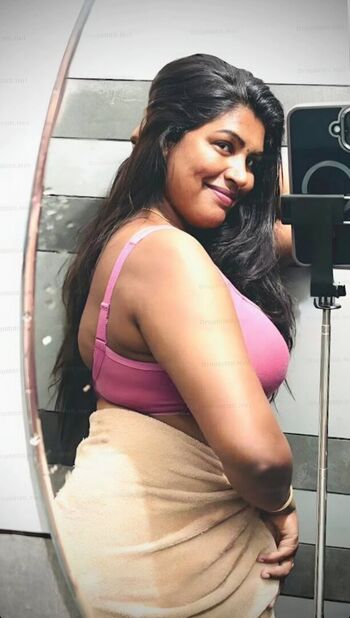 Full leaked Reshma rechu page private onlyfans photo