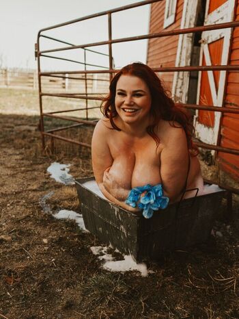 Ruby Roxx