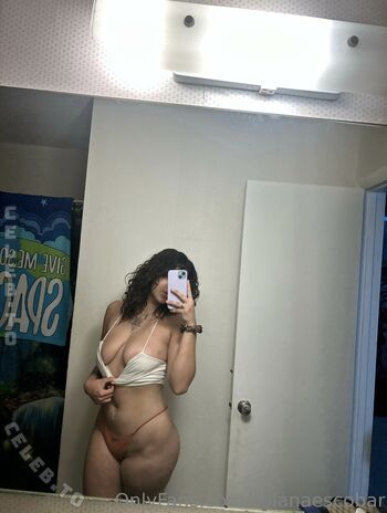 Full leaked Solanaxoescobar private onlyfans photo
