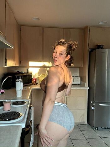 Full leaked Symone blust private onlyfans photo