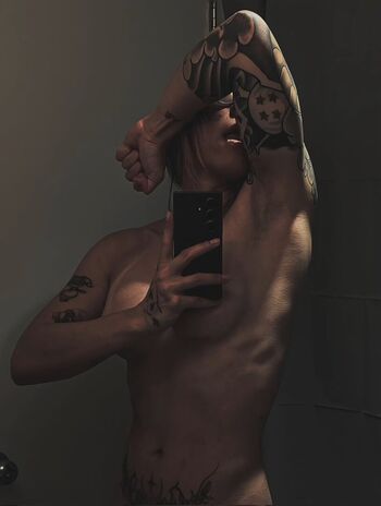 Full leaked Vicwingly private onlyfans photo