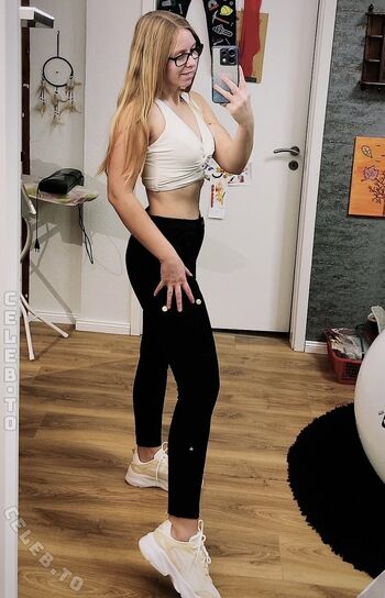 Full leaked Vivi an private onlyfans photo