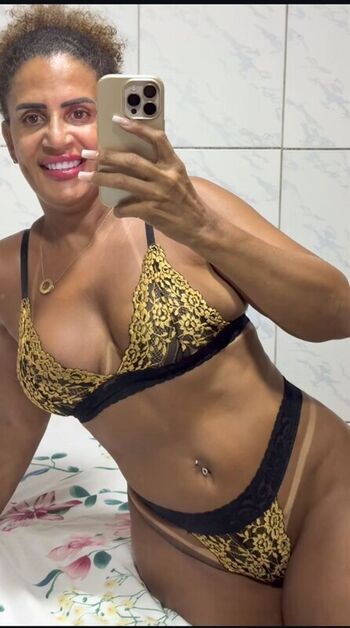 Full leaked Vovo pzu page private onlyfans photo